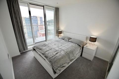 2 bedroom apartment to rent, 18 Western Gateway, Royal Docks, London