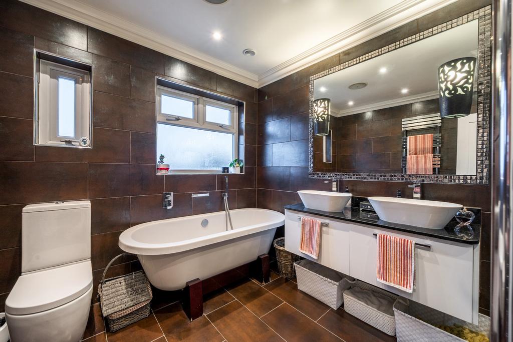 1386838-5-693329d...