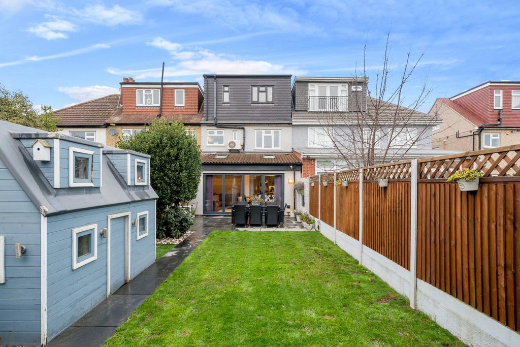 1386838 15 693329...