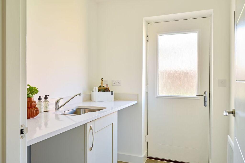 Resized for CMS - Lyneham Fields Kempthorne...