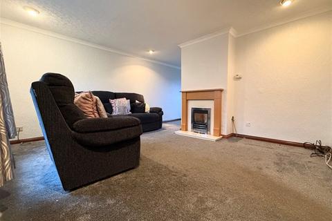 3 bedroom terraced house for sale, Dewar Avenue, Lochgilphead