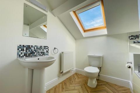 undefined, Worcester Road, Malvern, Worcestershire, WR14 4QW