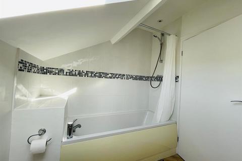 undefined, Worcester Road, Malvern, Worcestershire, WR14 4QW