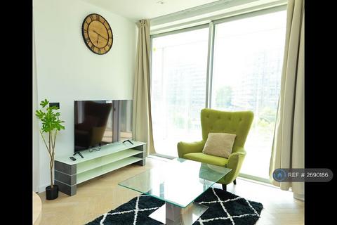 1 bedroom flat to rent, Halliday House, London, SW11
