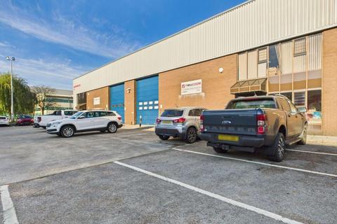 Warehouse to rent, Croftwood Sq Wigan WN5 0LG