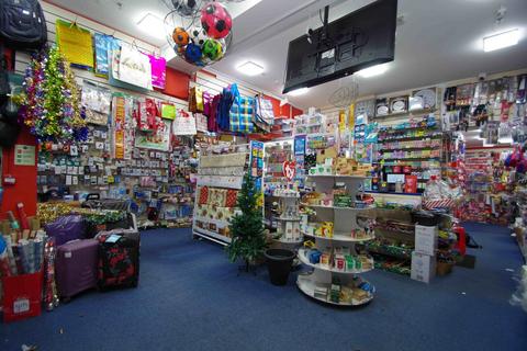 Retail property (high street) to rent, 162-164 Broadway Didcot OX11 8RJ