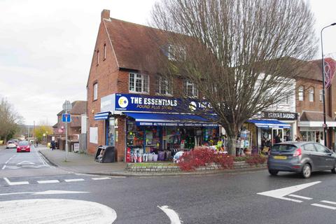 Retail property (high street) to rent, 162-164 Broadway Didcot OX11 8RJ