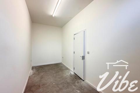 Warehouse to rent, Fountayne Rd London N15 4QL
