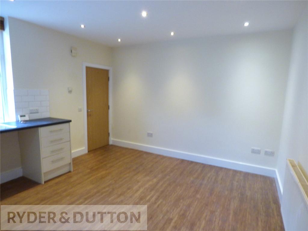 Lounge/Kitchen