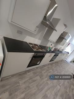 1 bedroom in a house share to rent, Hartington Road, Stockton-On-Tees, TS18
