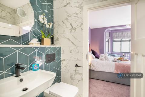 6 bedroom detached house to rent, Friar Lane, Nottingham, NG1