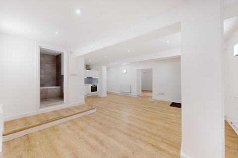 1 bedroom apartment to rent, E8