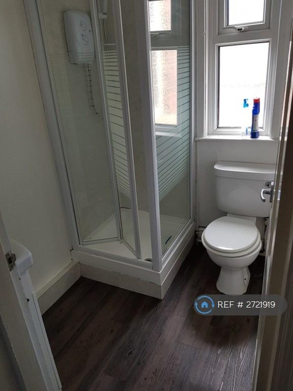 Upstairs Bathroom