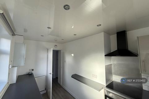 undefined, Manor Avenue, Sale, M33