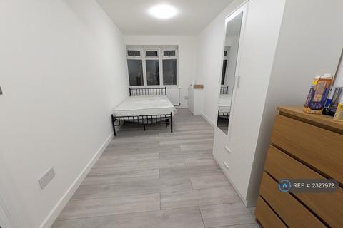 undefined, London Road, Wallington, SM6