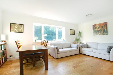 2 bedroom apartment to rent, Worple Road, SW19