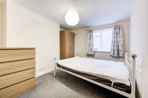 undefined, Beethoven street, West Kilburn, London, W10