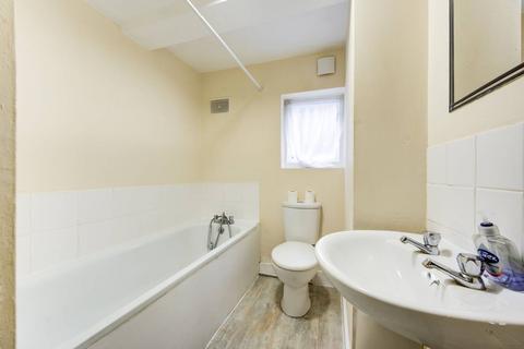 undefined, Beethoven street, West Kilburn, London, W10