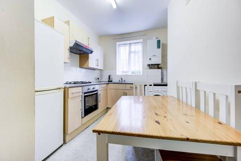 3 bedroom flat to rent, Beethoven street, West Kilburn, London, W10