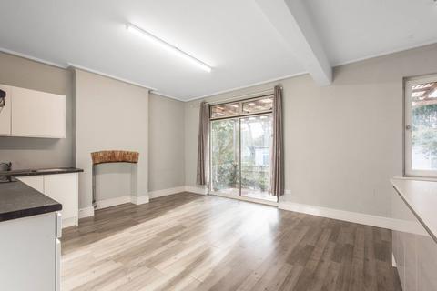 undefined, Egerton Gardens, Hendon, London, NW4