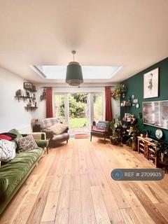 undefined, Virginia Close, Bromley, BR2