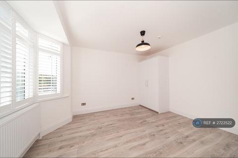 undefined, South Norwood, London, SE25