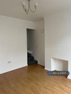 2 bedroom terraced house to rent, Oakwood Avenue, Mitcham, CR4