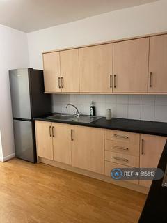 2 bedroom terraced house to rent, Oakwood Avenue, Mitcham, CR4