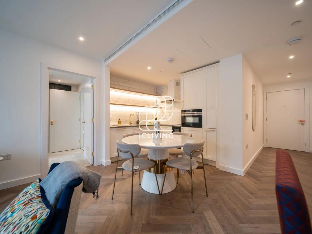 Cashmere Wharf, London Dock, E1