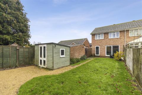 undefined, Medway, Hailsham
