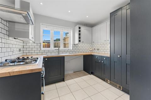 undefined, Scholars Row, Mawsley