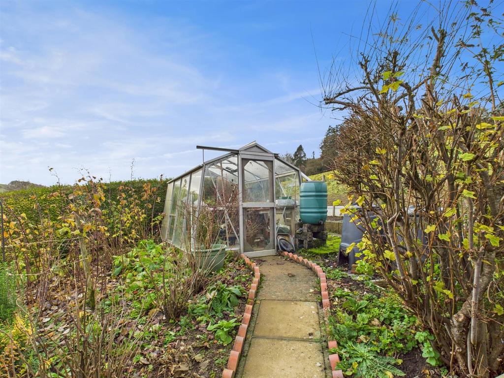 CAM01713 G0-PR0151-STILL027.jpg