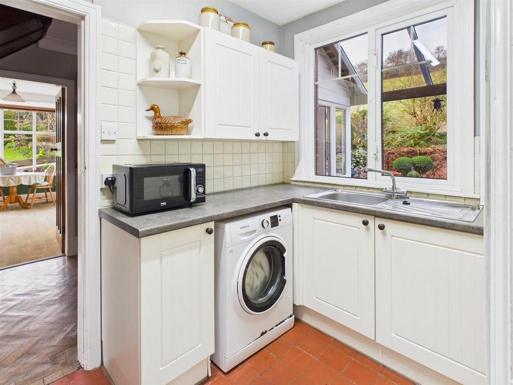 CAM01713 G0-PR0151-STILL015.jpg