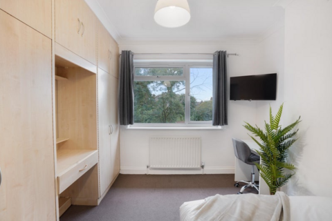undefined, Western Avenue, London W3