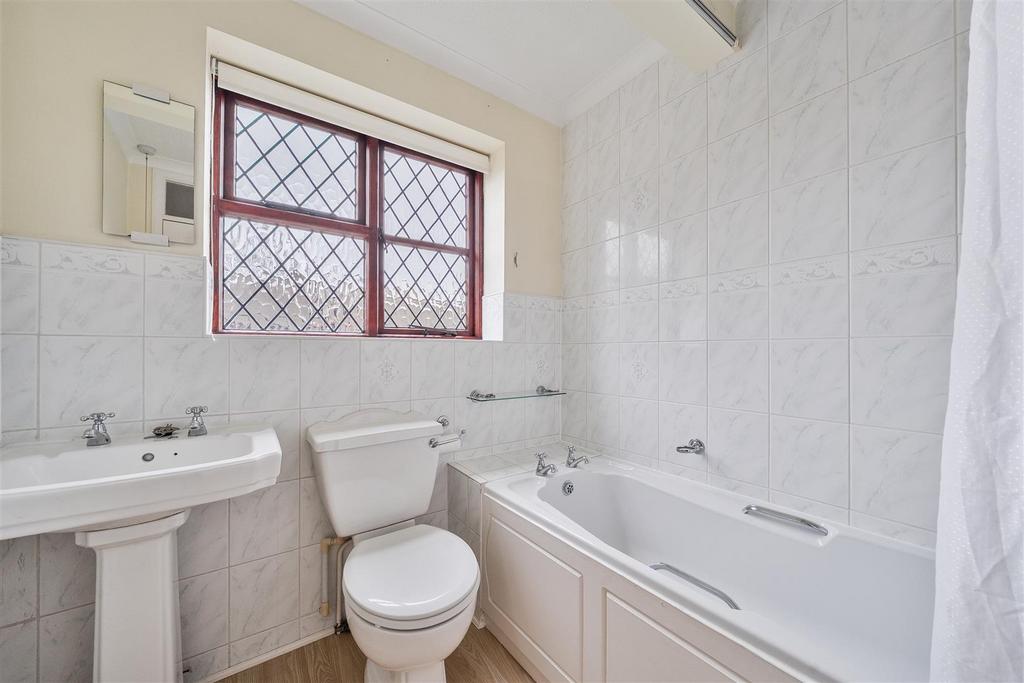 Bathroom.jpg