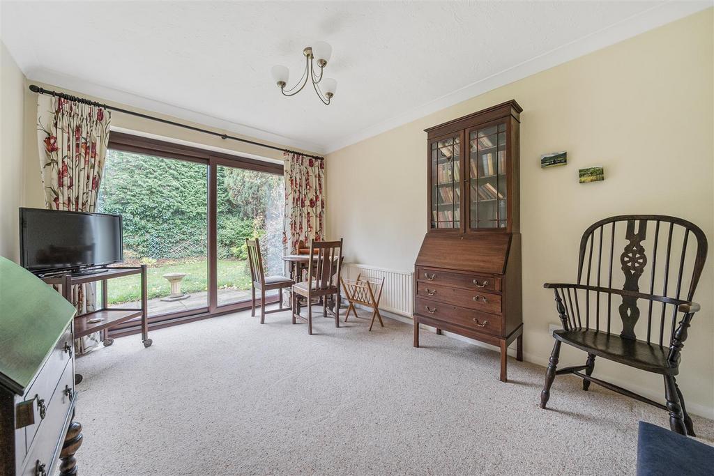 Snug