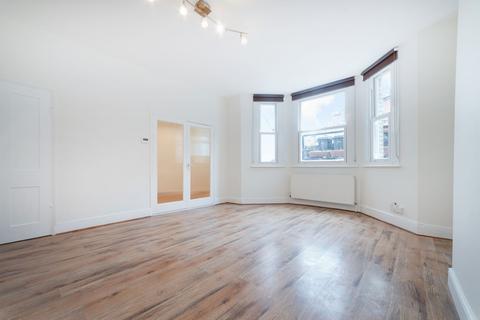 1 bedroom flat to rent, Crossfield Road, Belsize Park, NW3