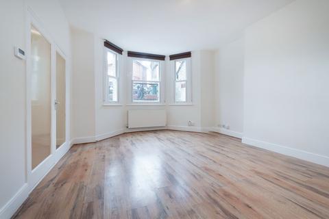 1 bedroom flat to rent, Crossfield Road, Belsize Park, NW3