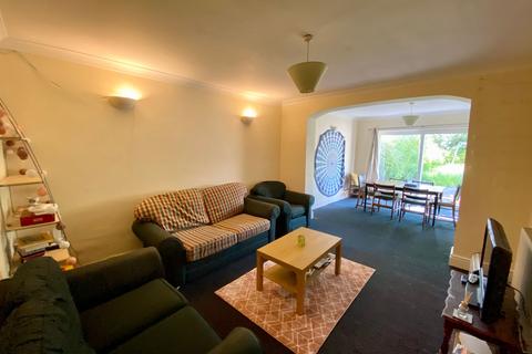 4 bedroom semi-detached house to rent, Hatherley Road, Manchester, M20