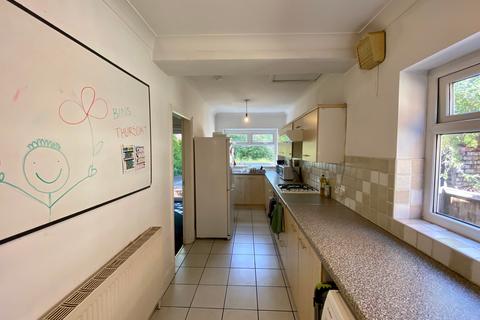 4 bedroom semi-detached house to rent, Hatherley Road, Manchester, M20