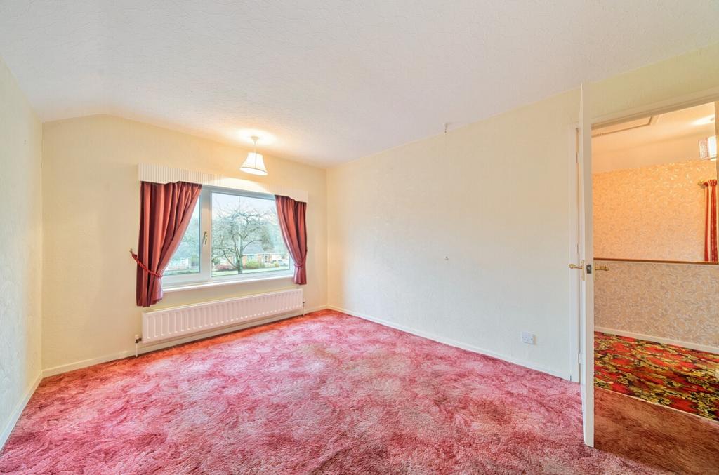 1387080-37-6938070cec9ec-ARW-1