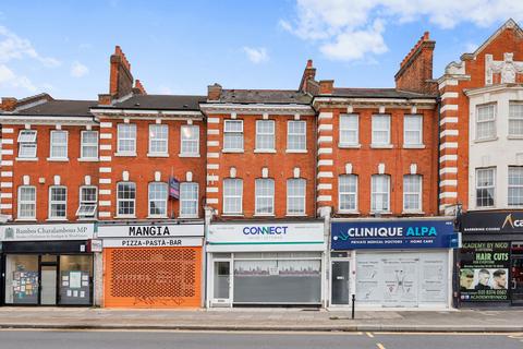 undefined, Green Lanes, Palmers Green, N13