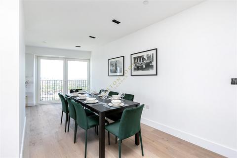 undefined, Keybridge Tower, 1 Exchange Gardens, Vauxhall ,London, SW8