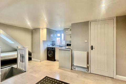 6 bedroom end of terrace house for sale, Jeymer Drive, Greenford UB6