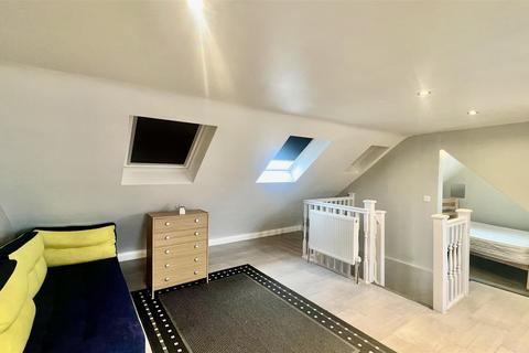 6 bedroom end of terrace house for sale, Jeymer Drive, Greenford UB6