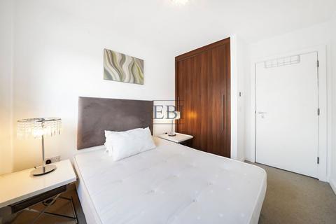 undefined, 29 Forge Square, London, E14