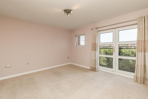 2 bedroom apartment to rent, Wharf Road, Sale
