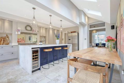undefined, St. Thomas Road, Brentwood, CM14
