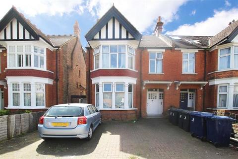 undefined, Creffield Road, London, W3