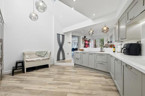 undefined, Pine Close, Ingatestone
